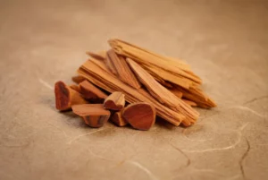 Drzewo Sandałowe (Sandalwood)